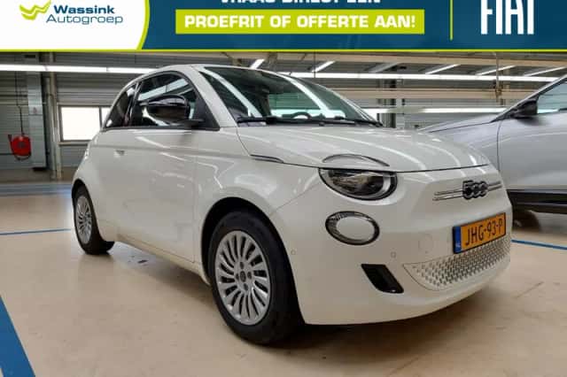 Fiat 500 (2025) thumbnail 1