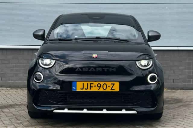 Fiat 500 (2025) thumbnail 2