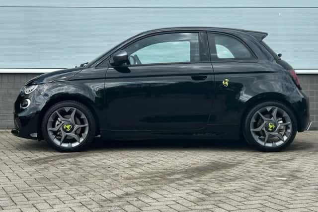 Fiat 500 (2025) thumbnail 3