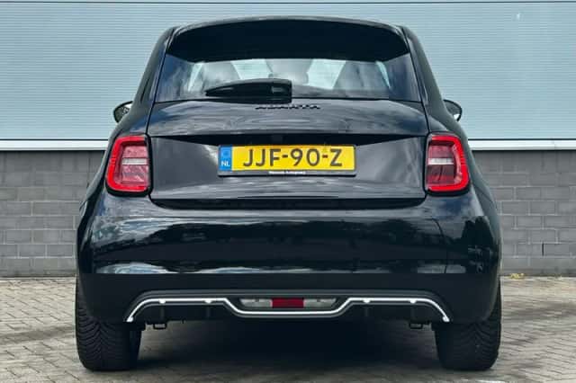 Fiat 500 (2025) thumbnail 6