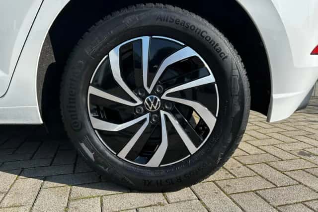 Volkswagen Polo (2022) thumbnail 7