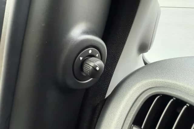 Fiat Panda (2020) thumbnail 35