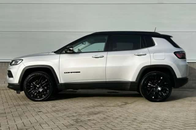 Jeep Compass (2023) thumbnail 3