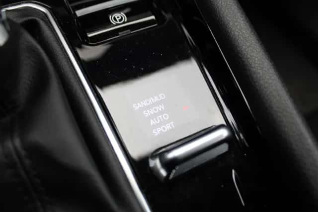 Jeep Compass (2023) thumbnail 35
