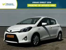 Toyota Yaris (2012) thumbnail 1