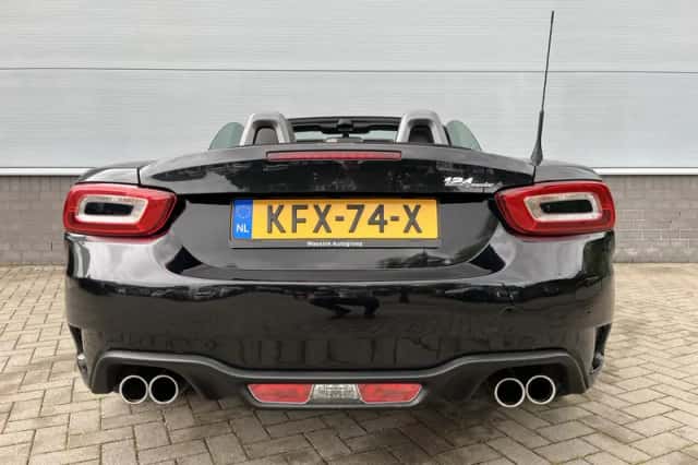 Fiat 124 Spider (2017) thumbnail 6