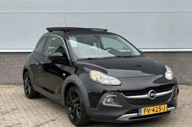 Opel Adam (2017) thumbnail 3