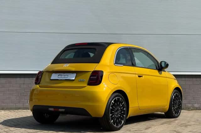 Fiat 500 (2026) thumbnail 2