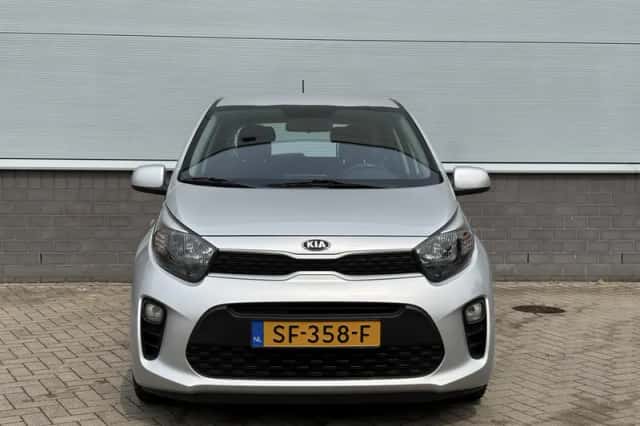 Kia Picanto (2018) thumbnail 2