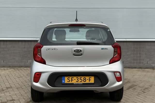 Kia Picanto (2018) thumbnail 5