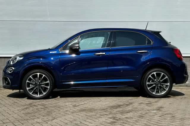 Fiat 500X (2024) thumbnail 4