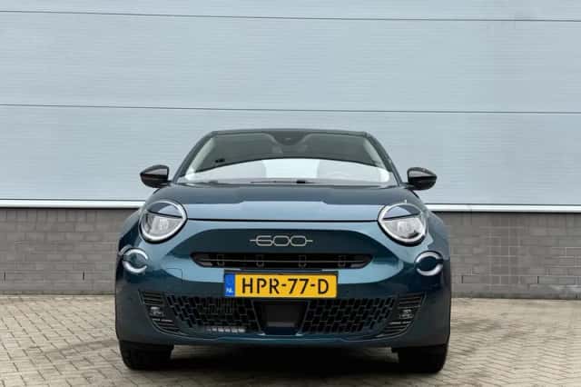 Fiat 600 (2025) thumbnail 2