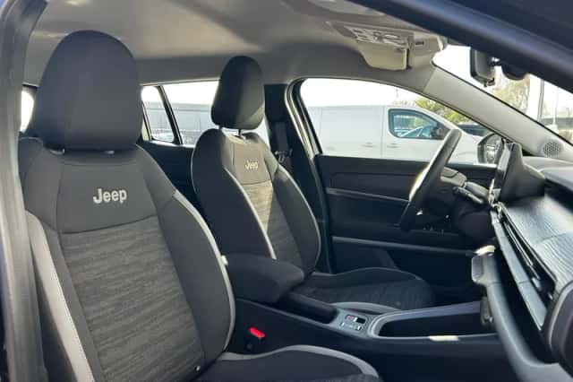 Jeep Avenger (2025) thumbnail 15