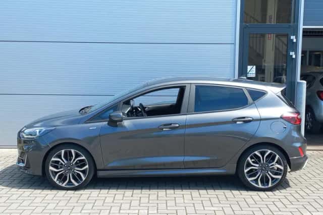 Ford Fiesta (2022) thumbnail 4
