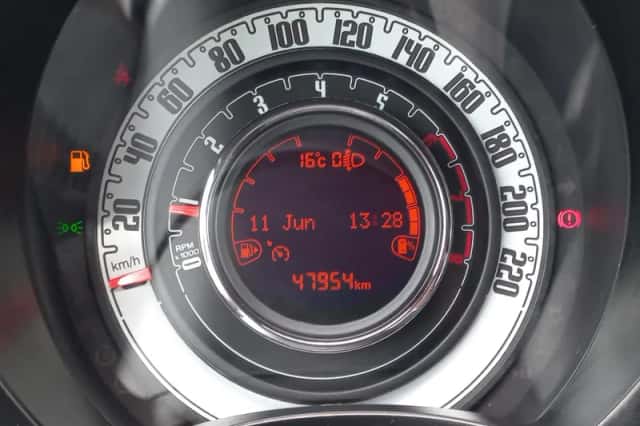 Fiat 500 (2021) thumbnail 6