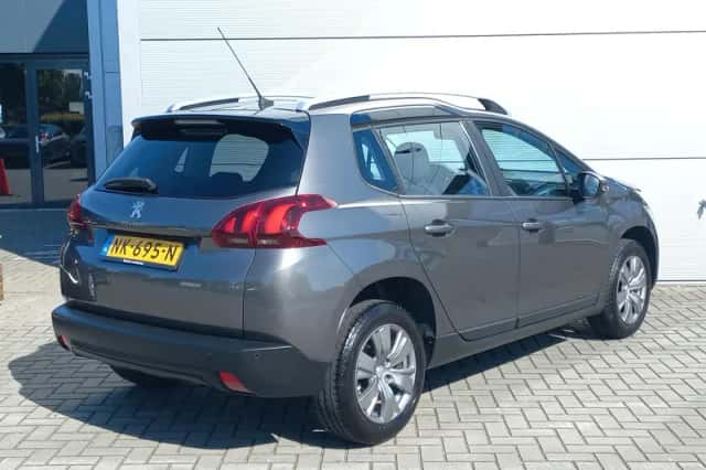 Peugeot 2008 (2017) thumbnail 4