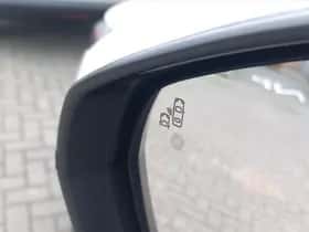 Opel Grandland X (2020) thumbnail 36