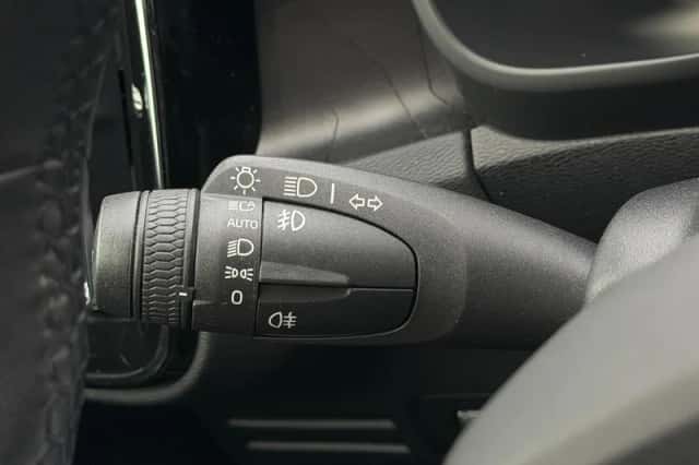 Volvo C40 (2021) thumbnail 30