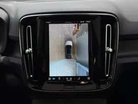 Volvo C40 (2021) thumbnail 9