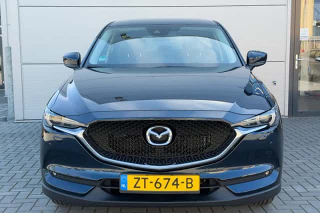 Mazda CX-5 (2019) thumbnail 2