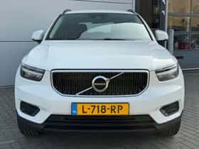 Volvo XC40 (2021) thumbnail 2