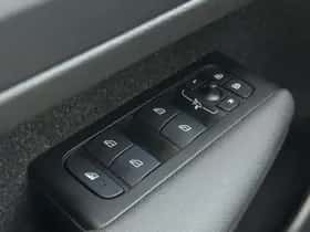 Volvo XC40 (2021) thumbnail 16