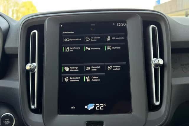 Volvo XC40 (2021) thumbnail 24
