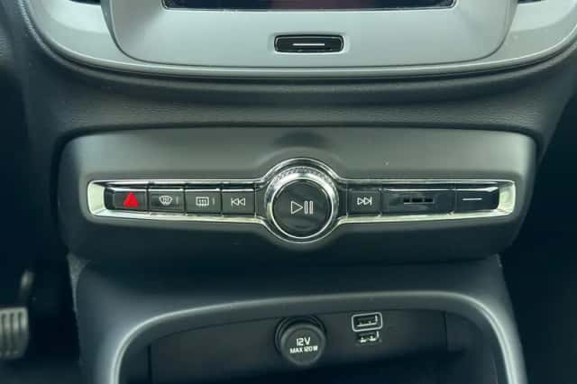 Volvo XC40 (2021) thumbnail 31