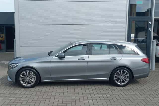 Mercedes-Benz C-Klasse (2015) thumbnail 3