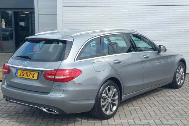 Mercedes-Benz C-Klasse (2015) thumbnail 4