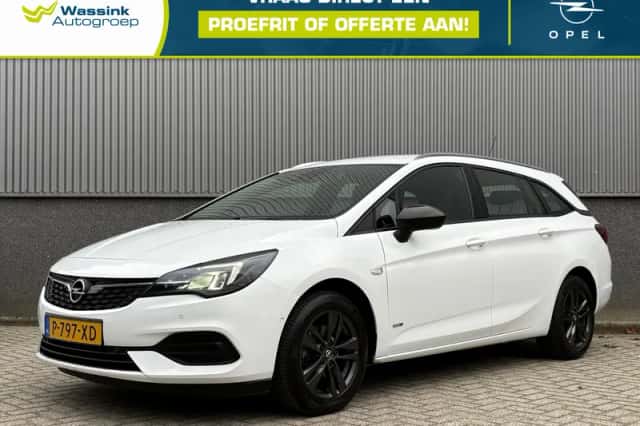 Opel Astra (2022) thumbnail 1