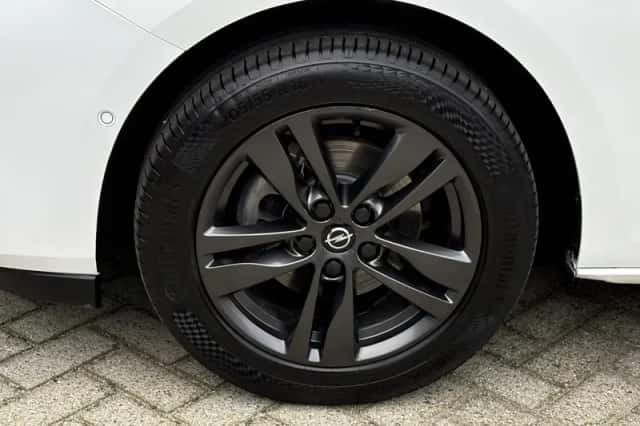 Opel Astra (2022) thumbnail 11