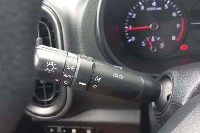 Kia Picanto (2019) thumbnail 15