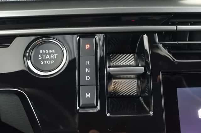Peugeot 5008 (2024) thumbnail 11