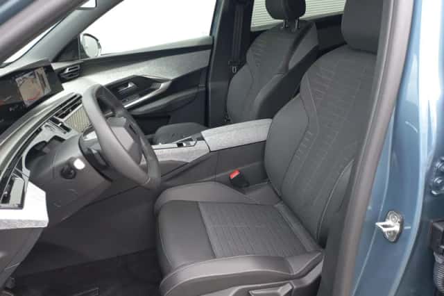 Peugeot 5008 (2024) thumbnail 12