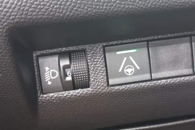 Peugeot 2008 (2024) thumbnail 23