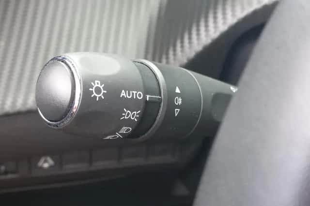Peugeot 2008 (2024) thumbnail 25