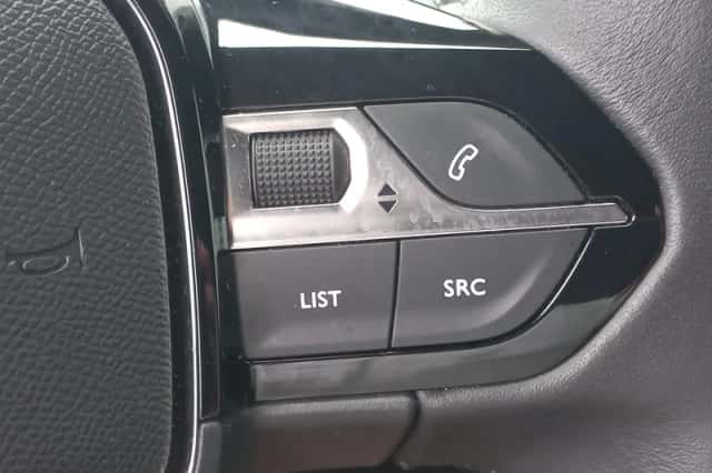 Peugeot 2008 (2024) thumbnail 30