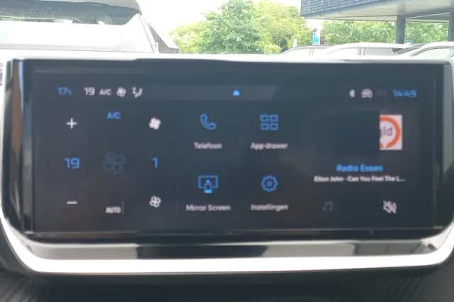 Peugeot 2008 (2024) thumbnail 35