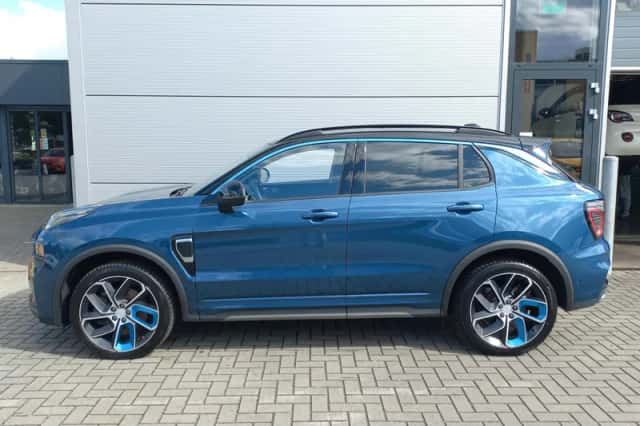 Lynk & Co 01 (2023) thumbnail 3
