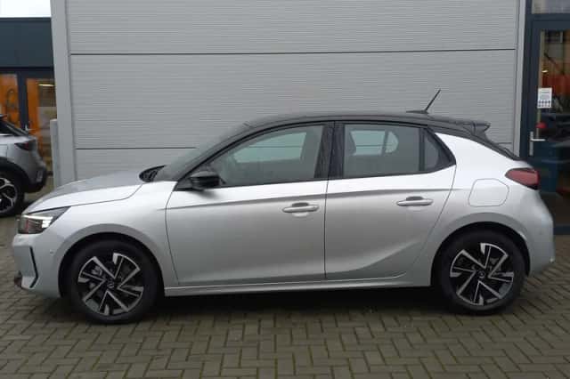 Opel Corsa (2024) thumbnail 3