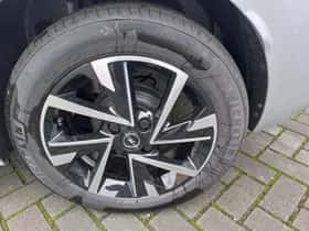 Opel Corsa (2024) thumbnail 9