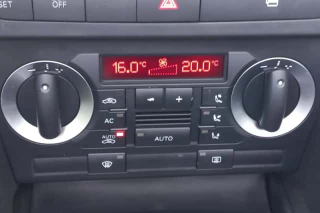 Audi A3 (2010) thumbnail 9