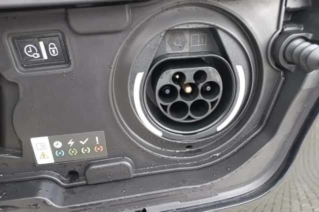 Peugeot 3008 (2024) thumbnail 12