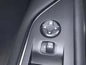 Peugeot 3008 (2024) thumbnail 21