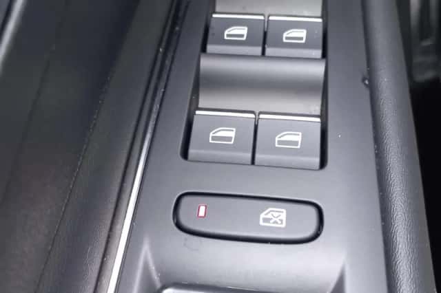 Peugeot 3008 (2024) thumbnail 22