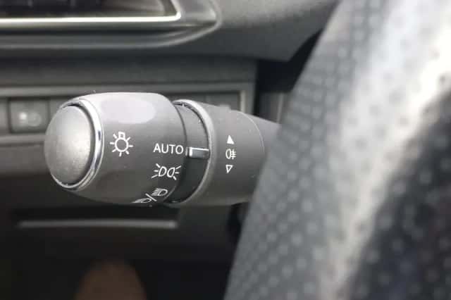 Peugeot 3008 (2024) thumbnail 26