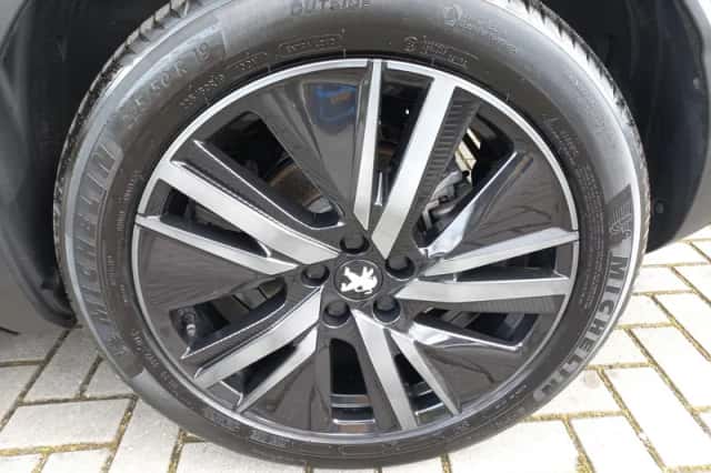 Peugeot 3008 (2024) thumbnail 10