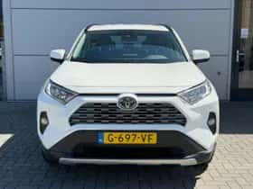 Toyota RAV4 (2020) thumbnail 2