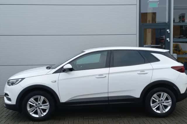 Opel Grandland X (2020) thumbnail 3